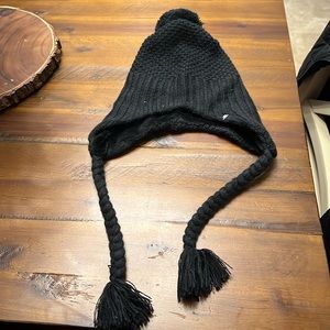 The North Face Pom beanie